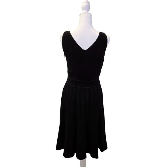 Ann Taylor Textured Striped Fit & Flare Double V-Neck Dress Size 2 - Picture 2 of 8